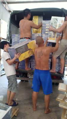 Gói thuê có thêm nhân công bốc xếp