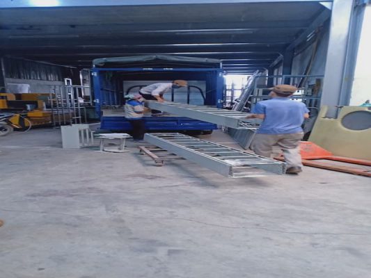 Thuê xe taxi tải chi phí được giảm đáng kể