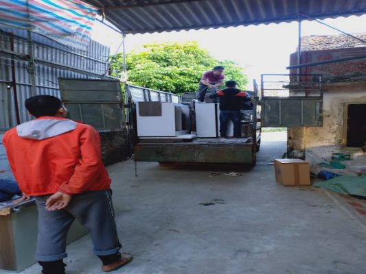 Thu dọn và vận chuyển đồ đạc văn phòng