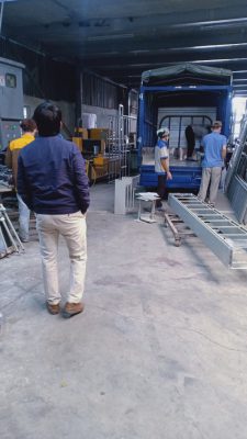 Từ lâu taxi tải chuyển văn phòng đã trở thành cái tên quen thuộc của nhiều người. Vậy loại xe này có công dụng gì?