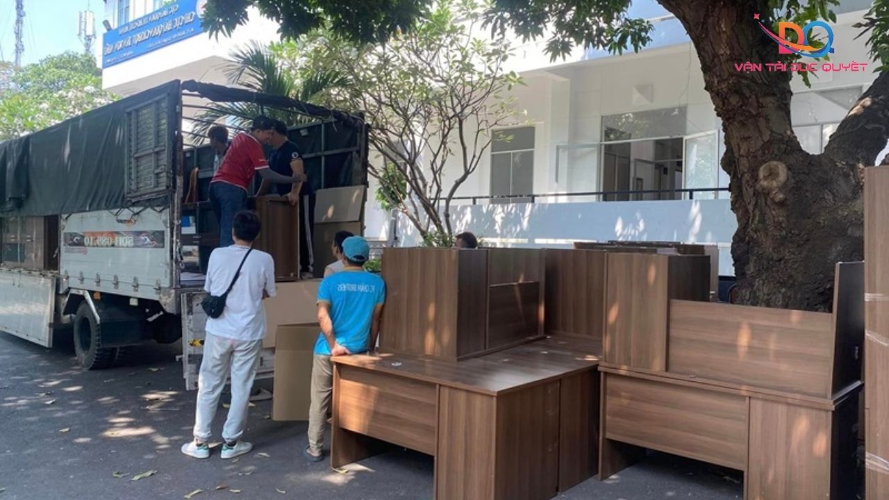 Thuê xe chuyển đồ tại Hai Bà Trưng – Nhanh, gọn, an toàn tuyệt đối Thuê xe chuyển đồ tại Hai Bà Trưng – Nhanh, gọn, an toàn tuyệt đối